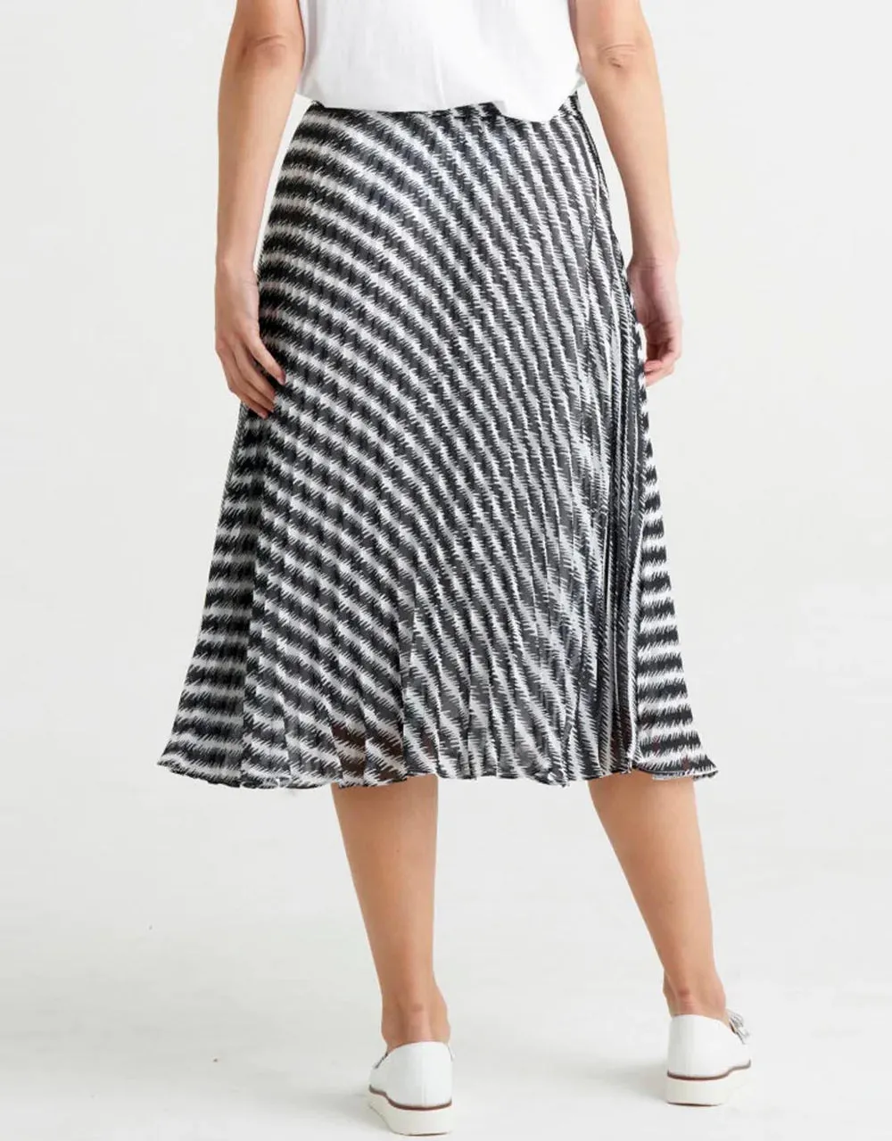 Betty Basic Chanel Pleated Skirt