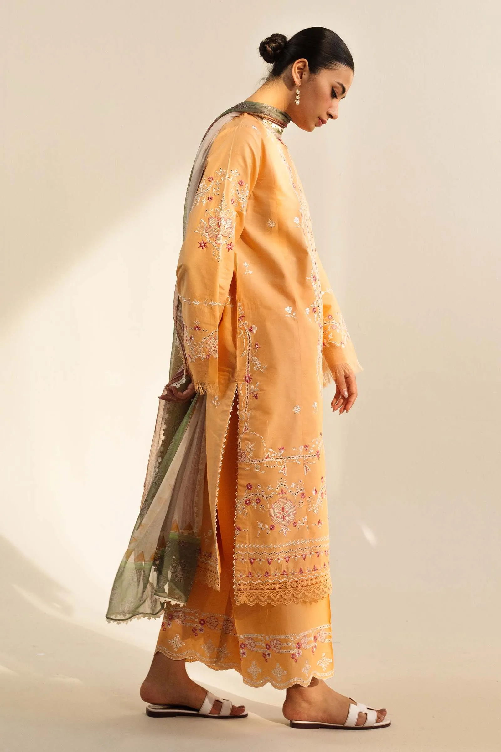 Zara Shahjahan Coco Lawn Eid Edition – MIRA-8B