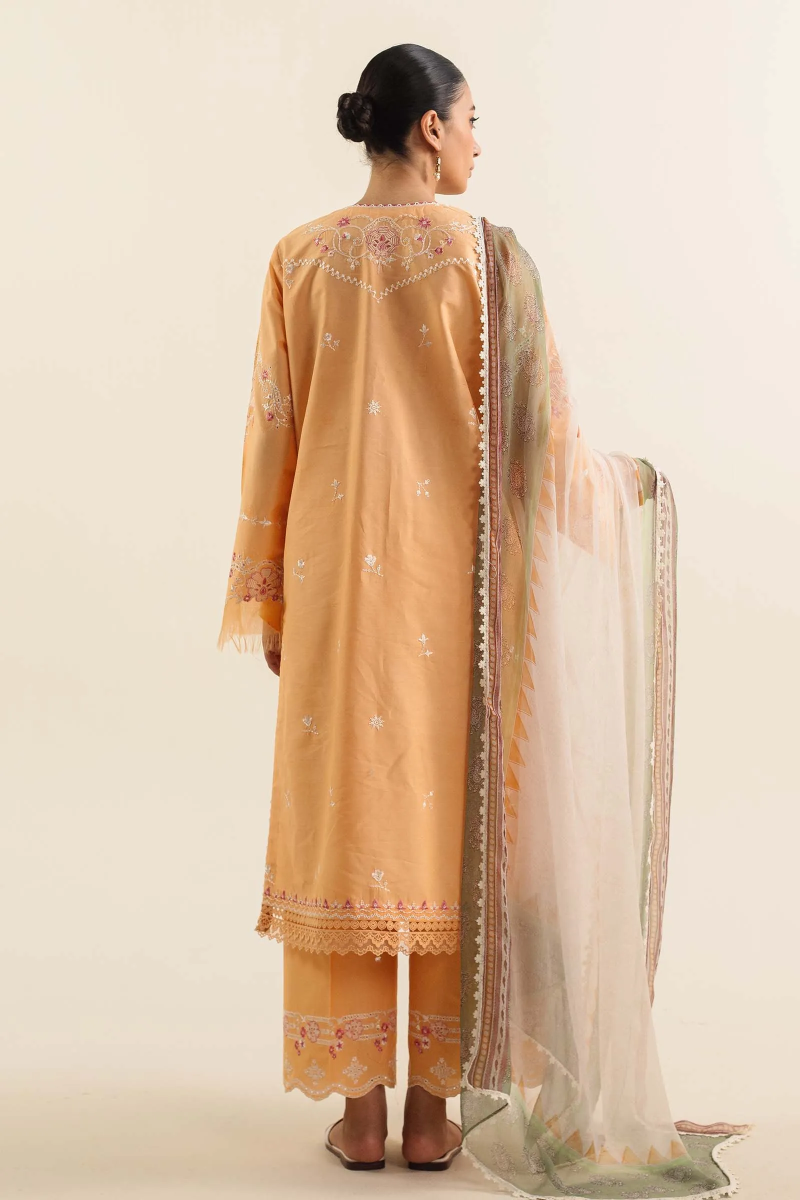 Zara Shahjahan Coco Lawn Eid Edition – MIRA-8B